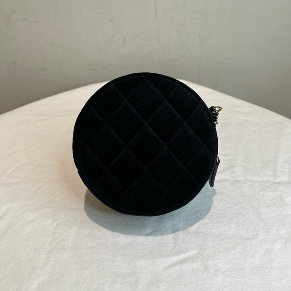 CHANEL Black Quilted Round Mini Bag with Chain - Picture 3 of 9